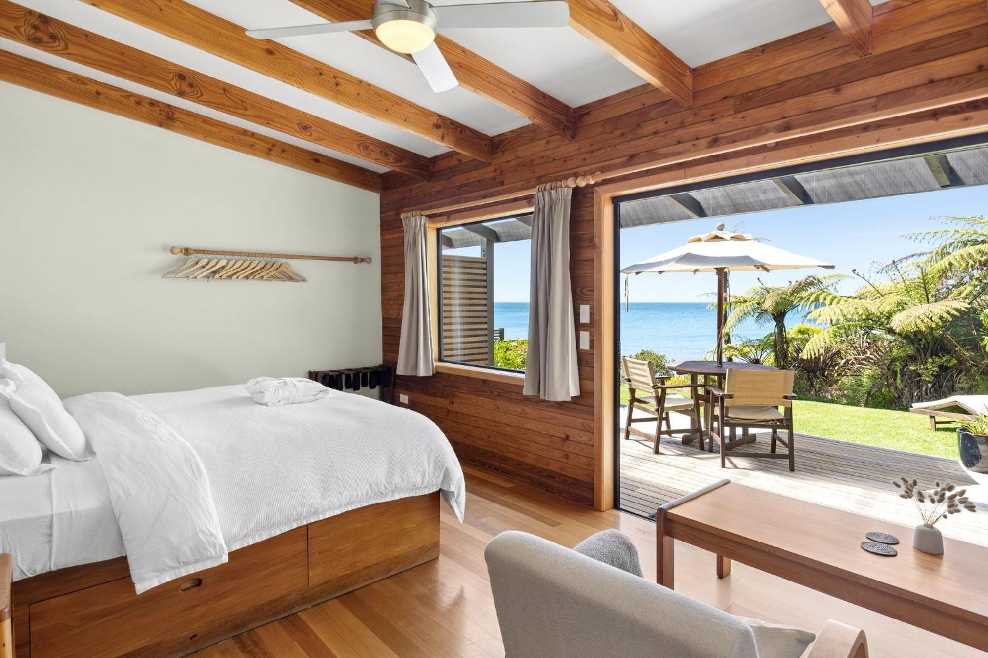 Adrift In Golden Bay- Absolute Beachfront Villas (Adults Only) Collingwood Dış mekan fotoğraf